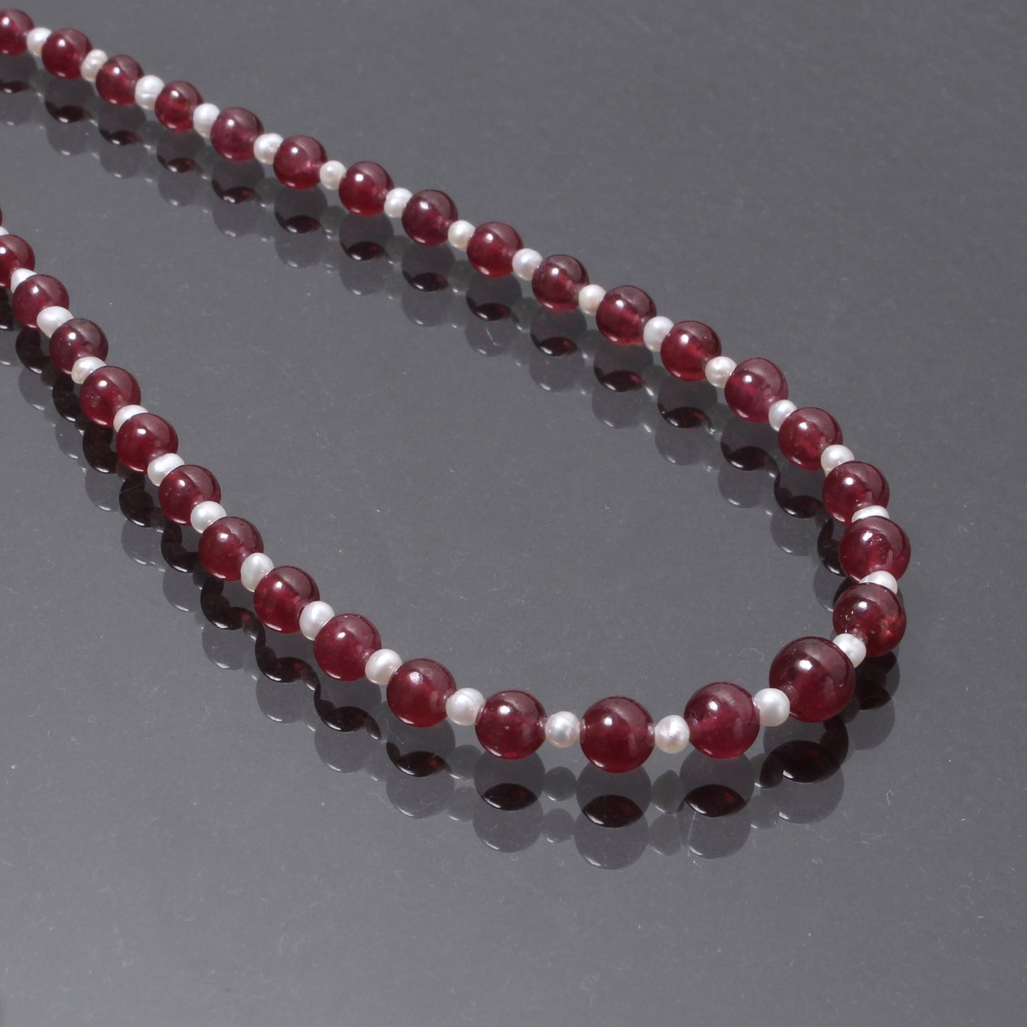 Natural Pearl and High Quality Ruby Beaded Necklace – Elegant Christmas Jewelry Gift