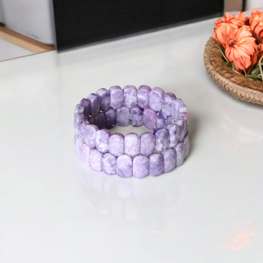 Lavender Quartz Bracelet: Comfortable Oval Quartz Bracelet - Perfect Gift for Girls