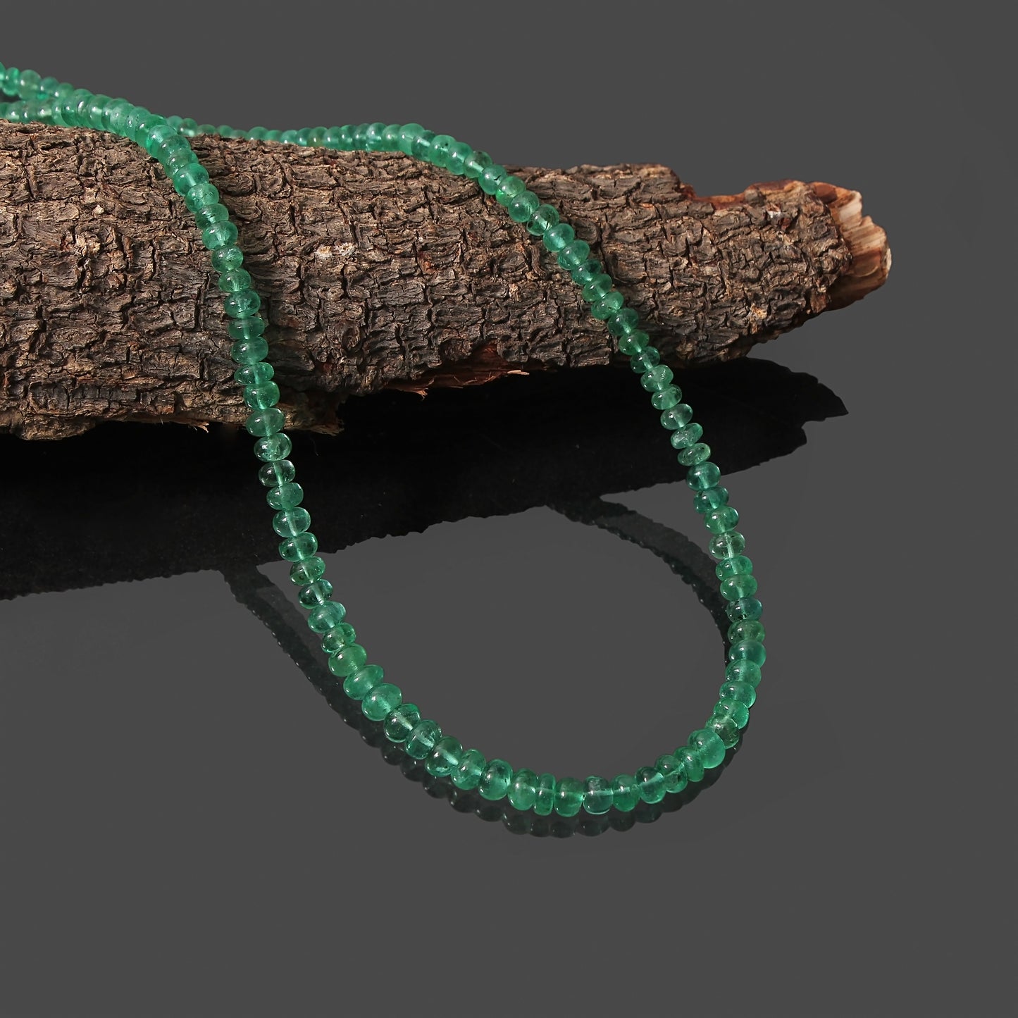 High Quality Zambian Emerald Beaded Necklace – Genuine Green Emerald Gemstone Necklace for Elegance & Healing Energy