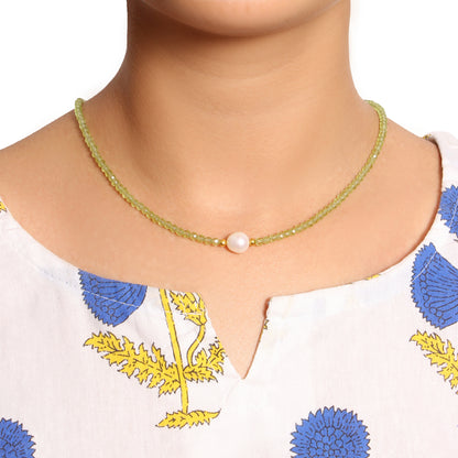 Natural Peridot & Pearl Beaded Necklace – Handmade Gemstone Choker with Gold Plating, August Birthstone Jewelry for Women
