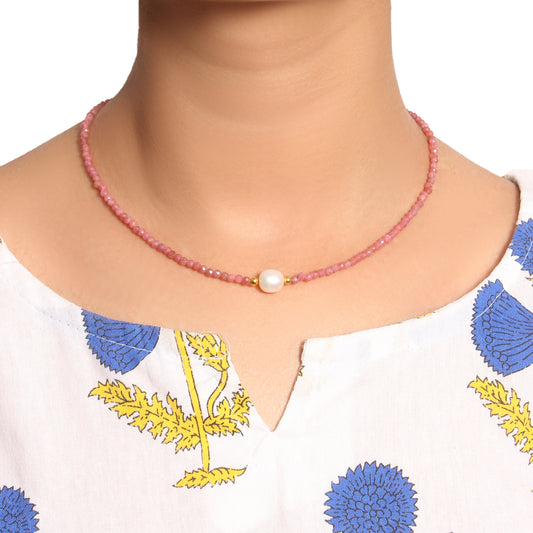 Natural Rhodochrosite & Pearl Beaded Necklace – Handmade Gemstone Choker with Gold Plating, Love & Harmony Jewelry for Women
