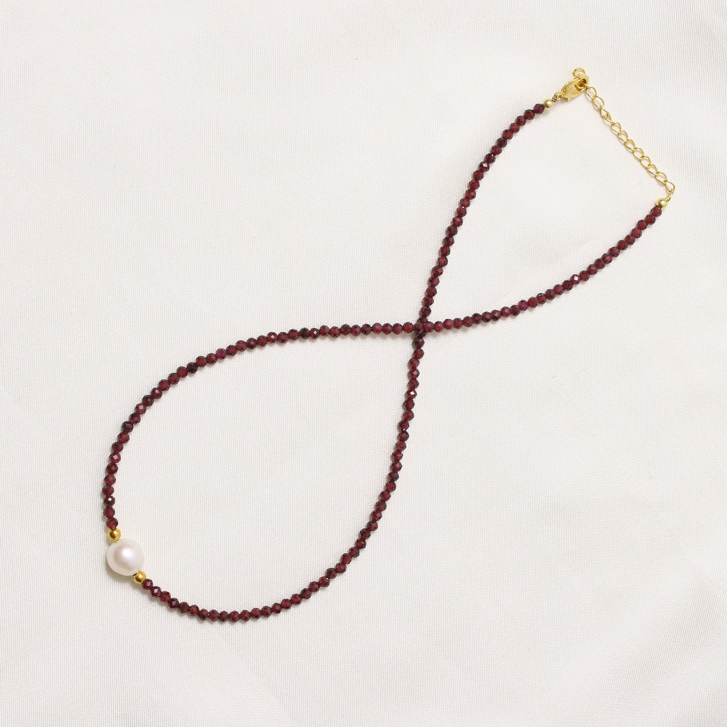 Elegant Natrual Garnet & Pearl Beaded Designer Necklace – Radiant Red Gemstone Jewelry for Love & Balance