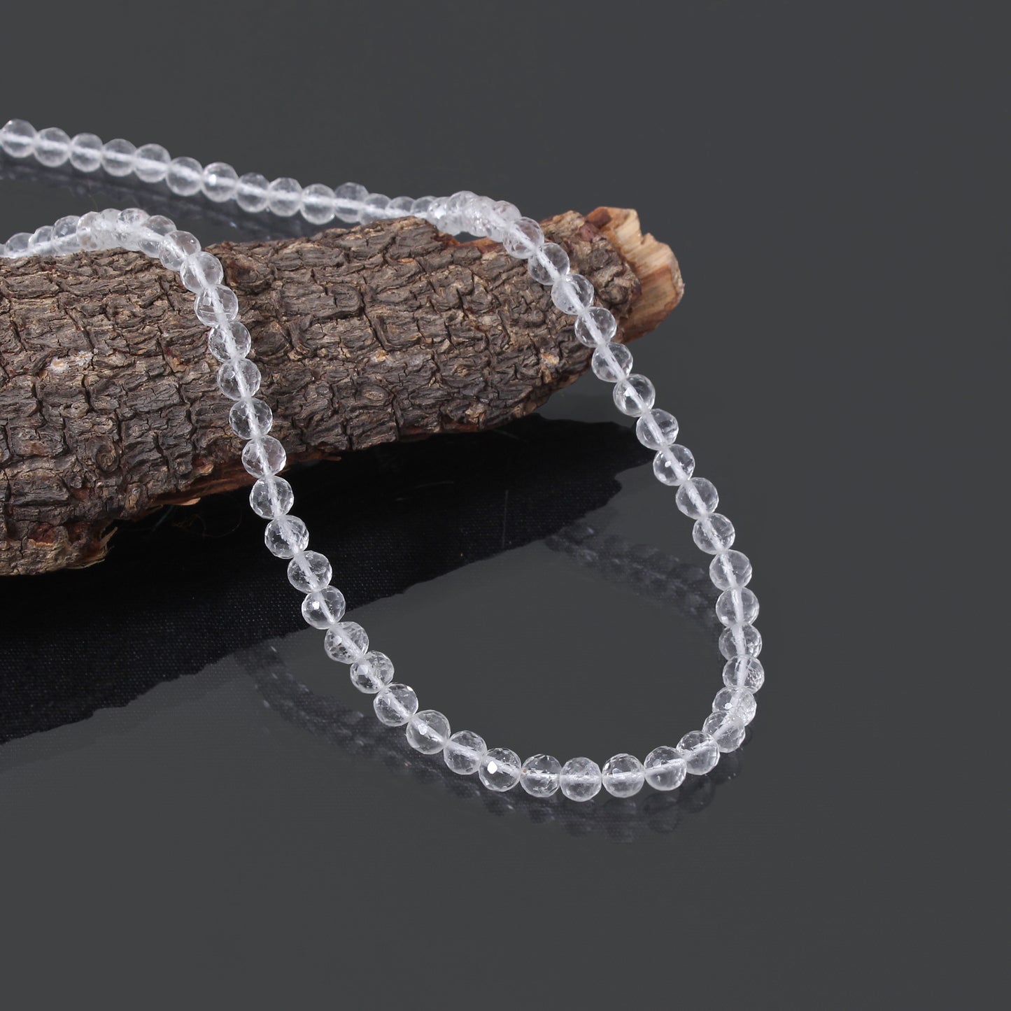 Hyalite Opal Faceted Round 4.5-5 mm Beaded Necklace – Natural Clear Gemstone for Purity, Aura Cleansing & Spiritual Light