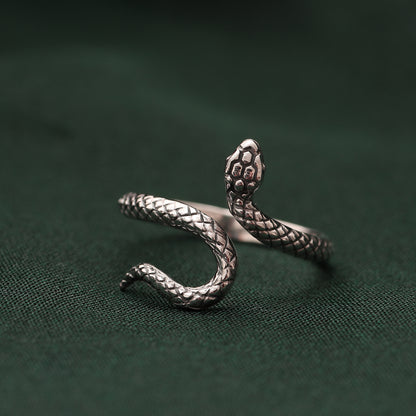 Bold Serpent Design Sterling Silver Ring – Symbol of Power, Transformation & Protection
