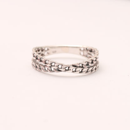 Elegant Celtic Knot Shape Ring – 925 Sterling Silver Braided Design Jewelry for Men & Women