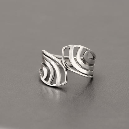 Elegant Bypass Design Sterling Silver Ring – Modern Open Curve Band