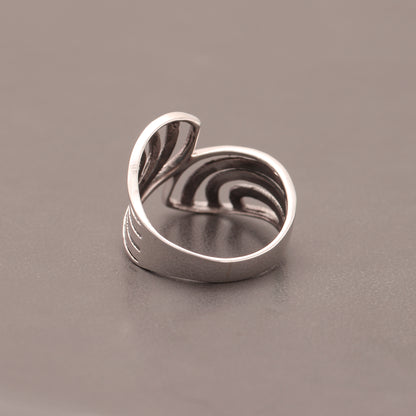 Elegant Bypass Design Sterling Silver Ring – Modern Open Curve Band