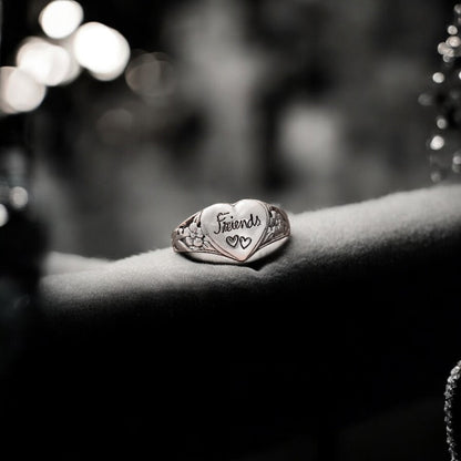 925 Sterling Silver Heart 'Friends' Ring With Floral Details – Perfect Friendship Gift