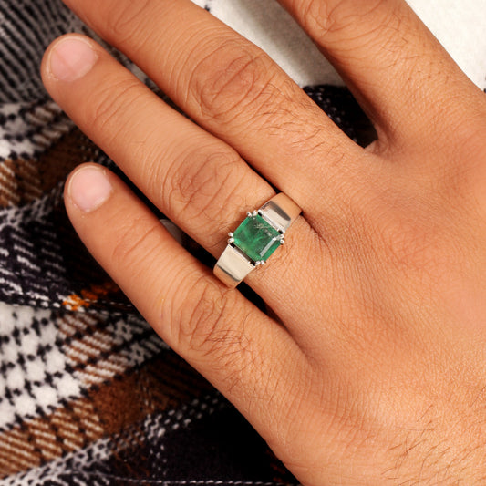 Natural Green Emerald Ring for Men’s in Sterling Silver – Statement of Strength & Sophistication