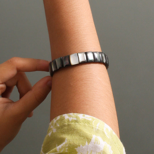 Handmade Shell Stone Smooth Rectangle Beads Bracelet – Natural Stretch Jewelry for Women & Men