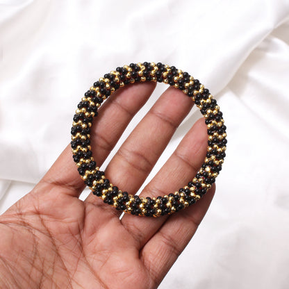 Natural Black Onyx & Golden Hematite Beaded Bangle Bracelet – Elegant Protection Jewelry for Strength & Balance