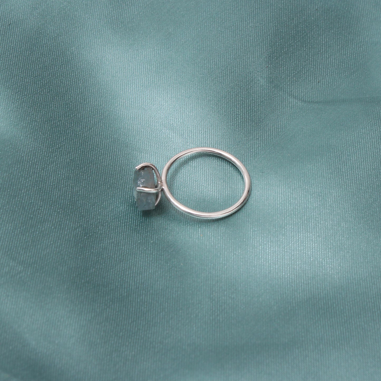 925 Sterling Silver Raw Natural Aquamarine Ring – Calming Blue Gemstone for Clarity & Serenity