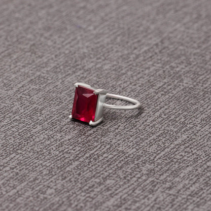 925 Sterling Silver Ruby Quartz Gemstone Ring – Bold Elegance with Radiant Beauty