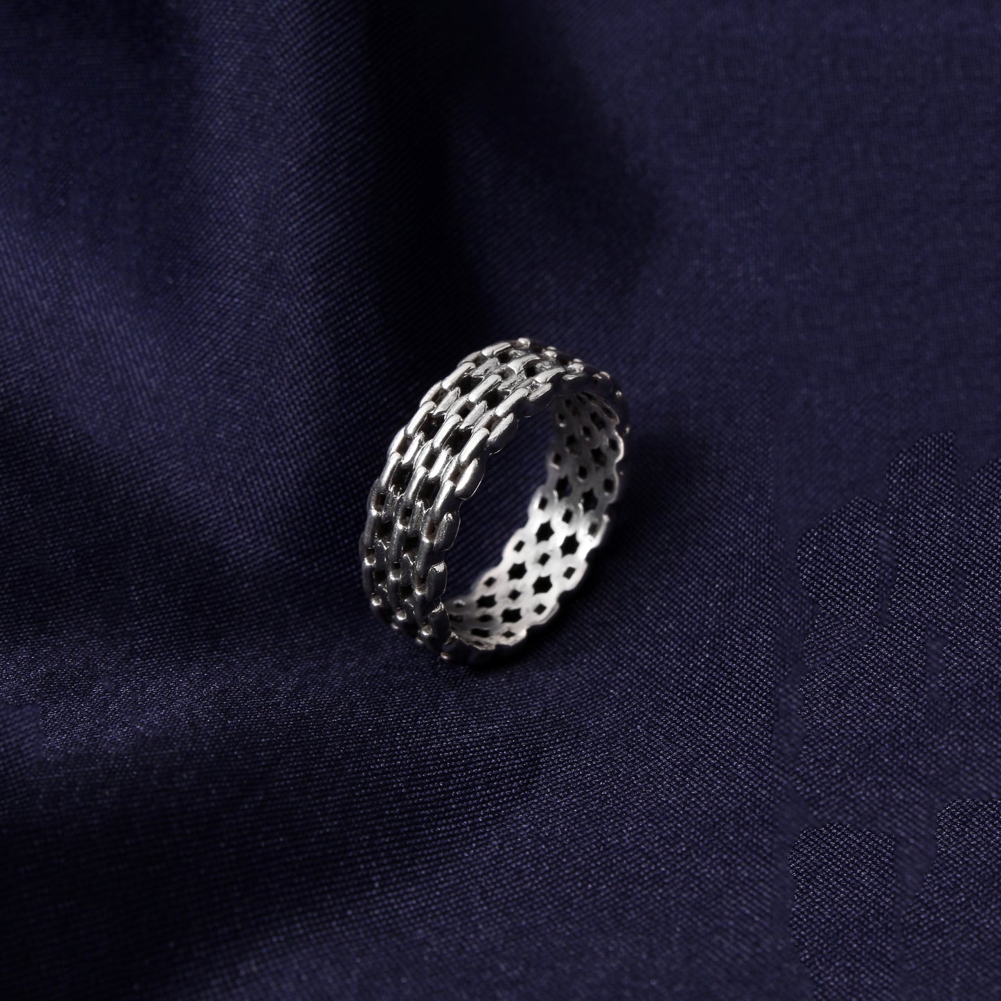 Sterling Silver Linked Chain Ring | Stylish Minimalist Link Design Ring for Everyday Wear