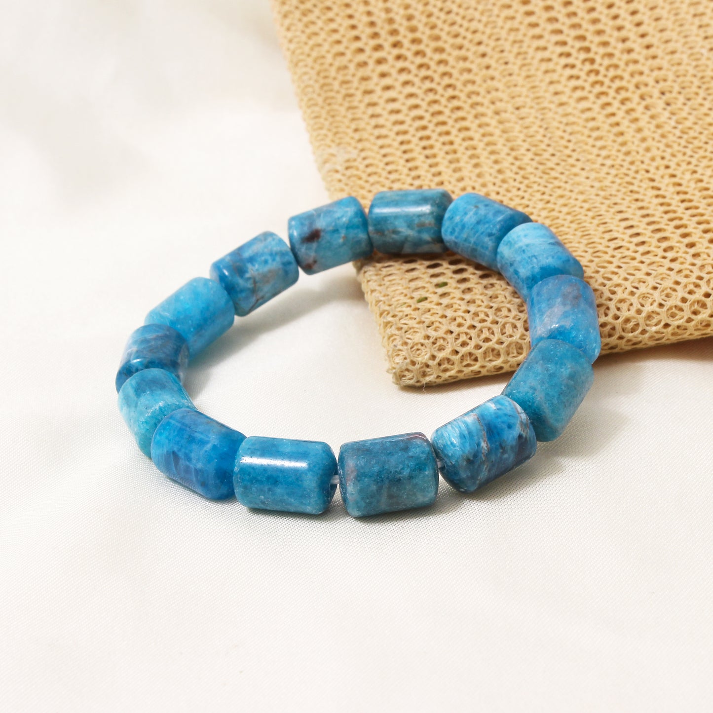 Natural Blue Apatite Plain Barrel Stretch Bead Bracelet – Handmade Healing Crystal Jewelry for Clarity & Confidence