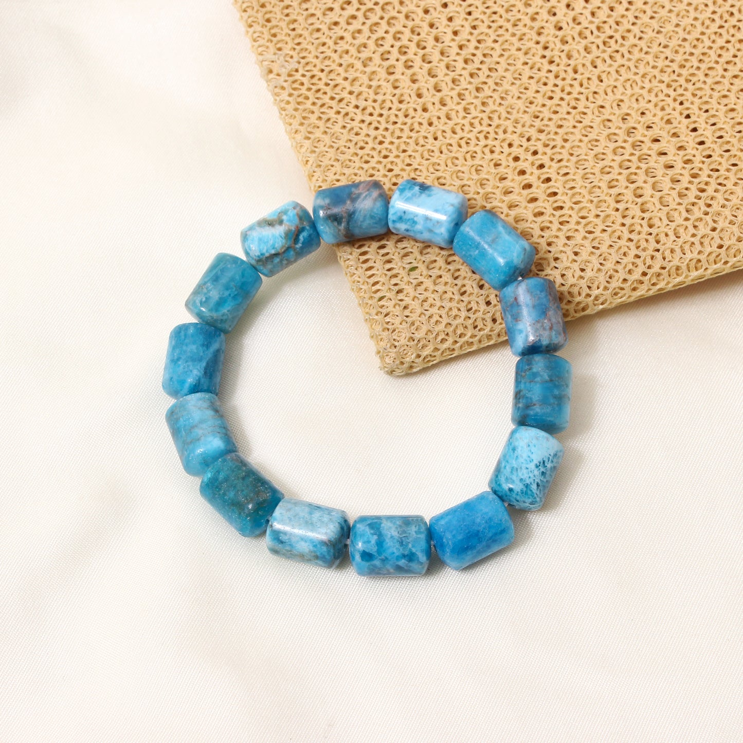 Natural Blue Apatite Plain Barrel Stretch Bead Bracelet – Handmade Healing Crystal Jewelry for Clarity & Confidence