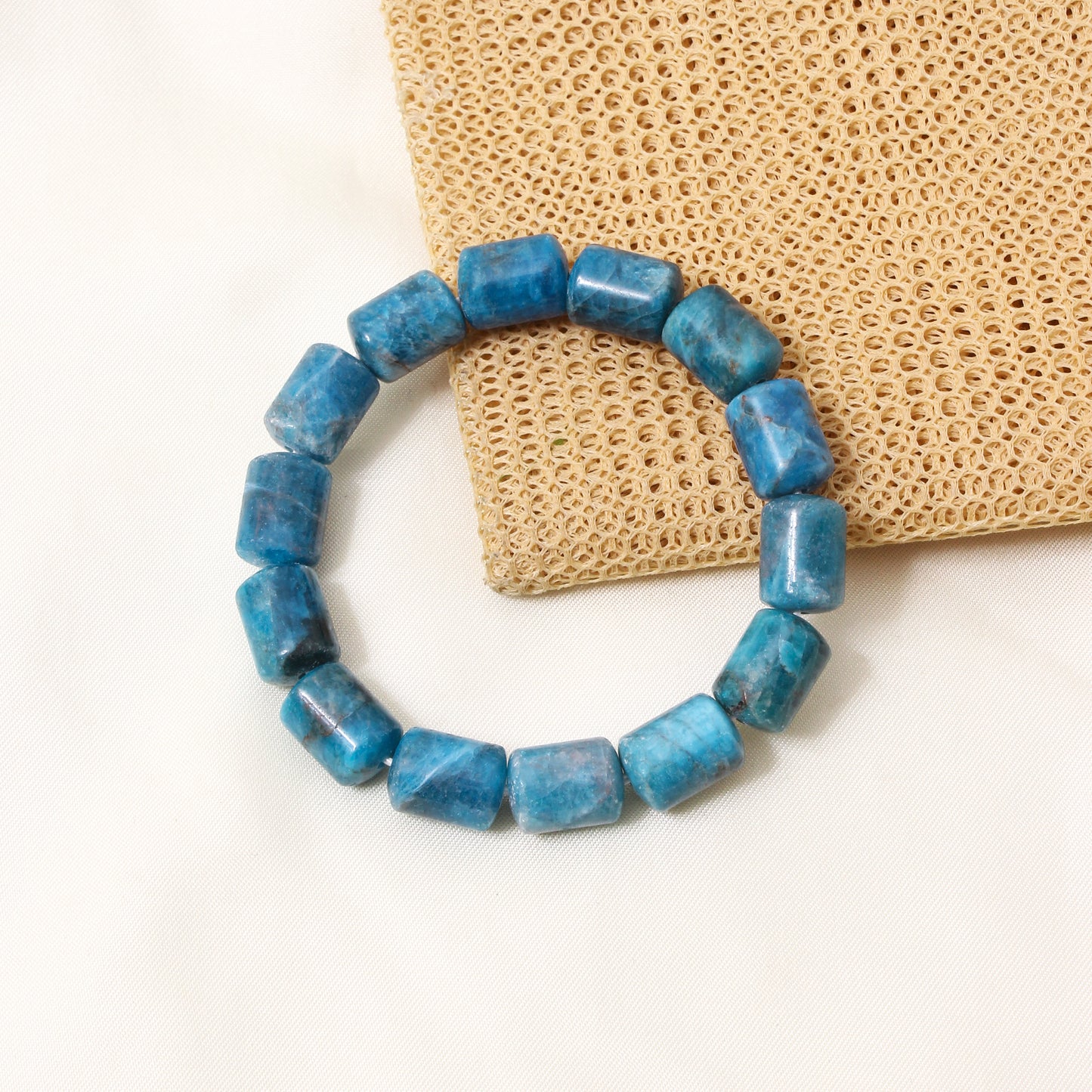 Natural Blue Apatite Plain Barrel Stretch Bead Bracelet – Handmade Healing Crystal Jewelry for Clarity & Confidence
