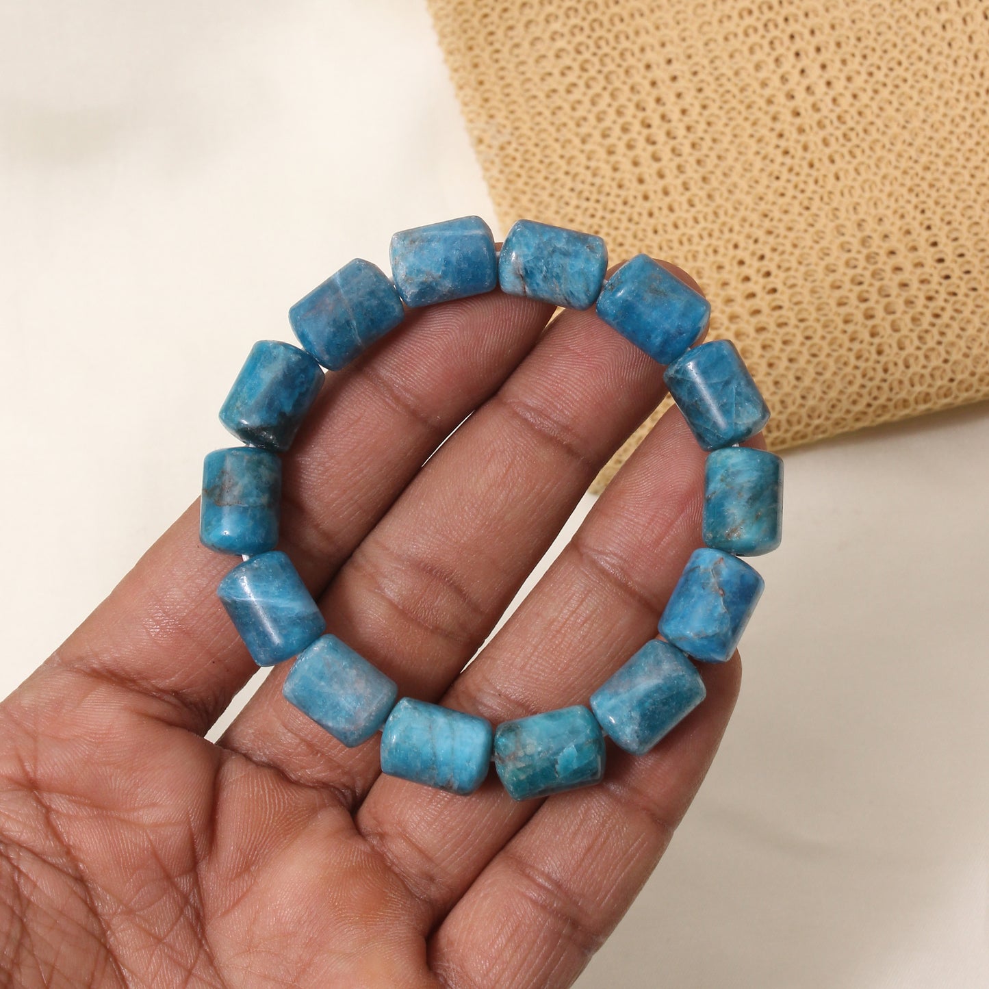 Natural Blue Apatite Plain Barrel Stretch Bead Bracelet – Handmade Healing Crystal Jewelry for Clarity & Confidence