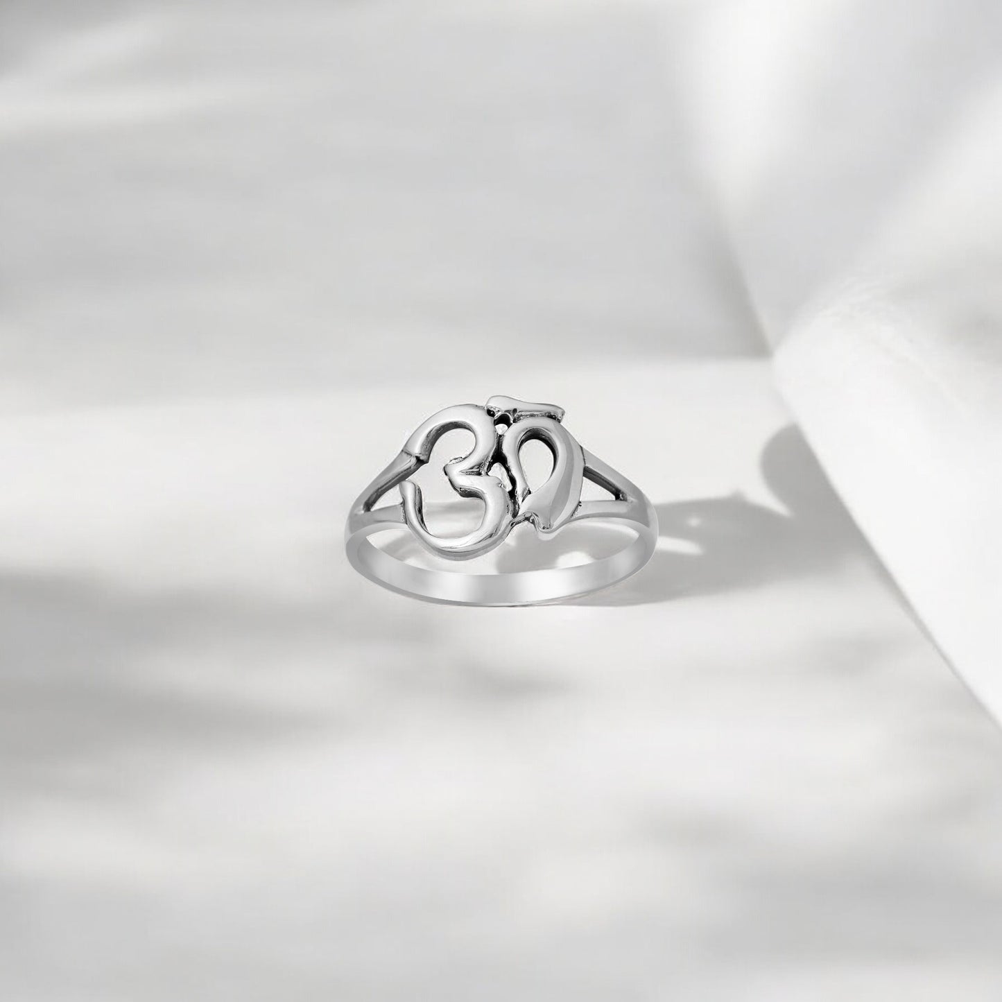 925 Sterling Silver Om Symbol Ring – Elegant Spiritual Jewelry