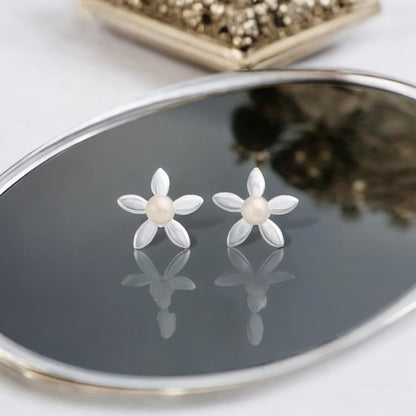 925 Sterling Silver Flower Pearl Stud Earrings