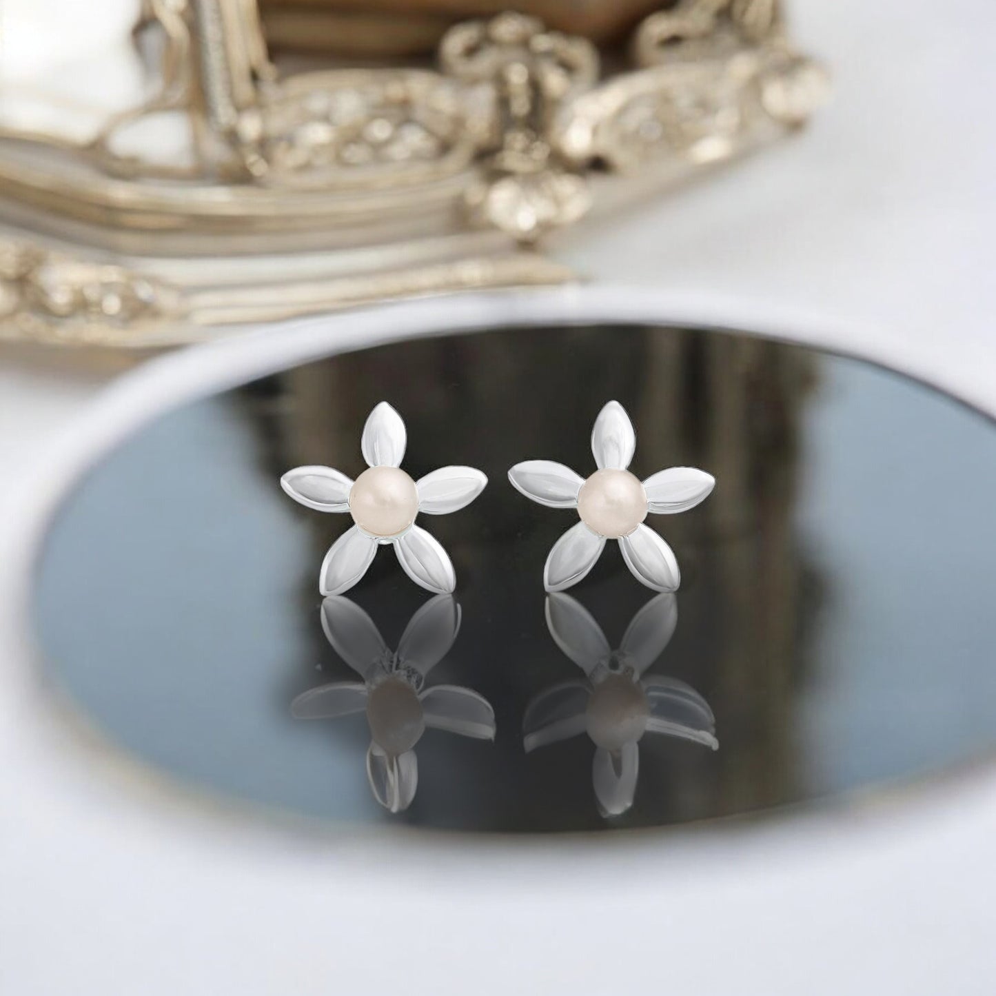 925 Sterling Silver Flower Pearl Stud Earrings