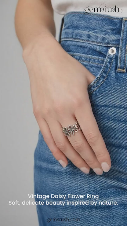 Vintage Daisy Flower Ring – Adjustable Floral Design for Elegant Everyday Style