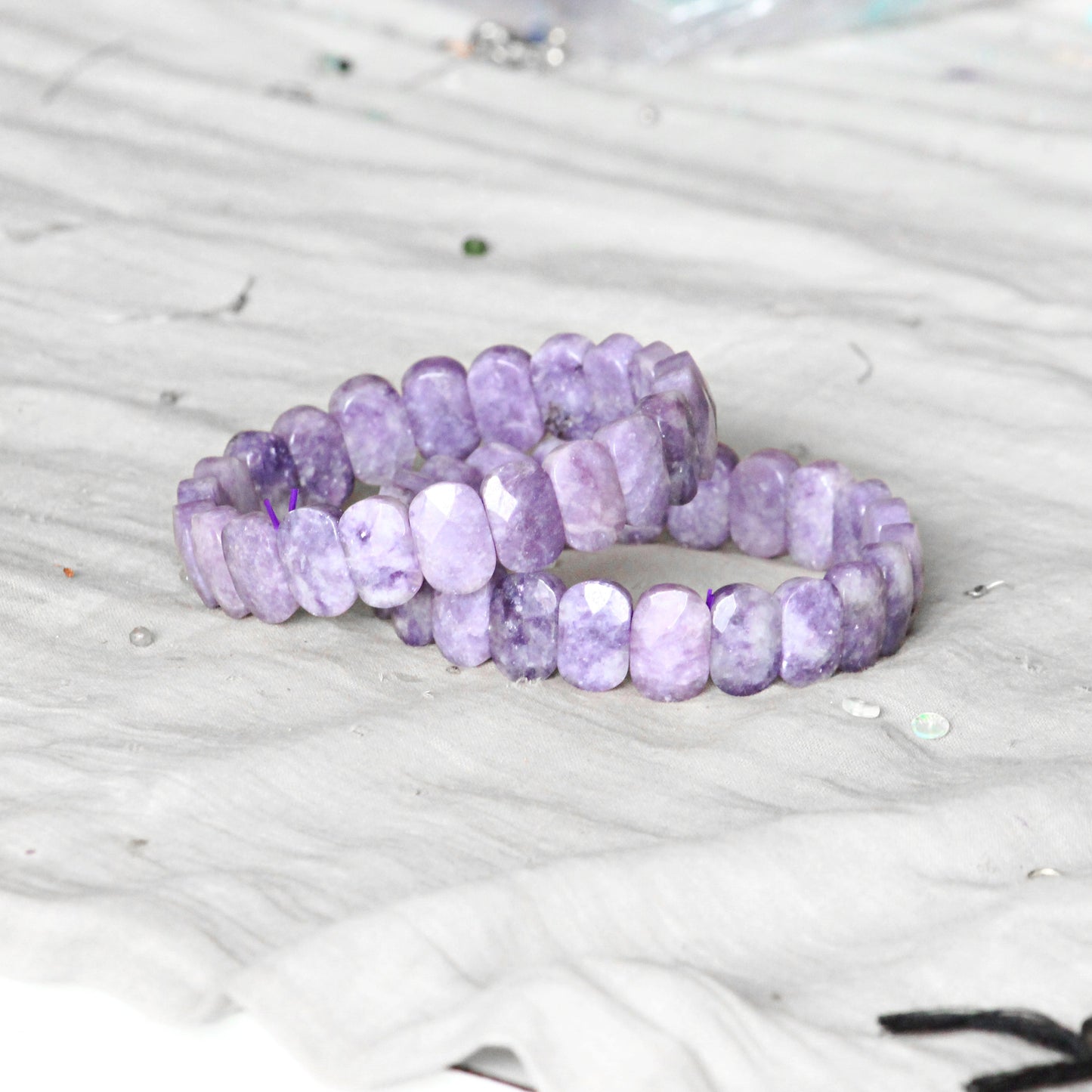 Lavender Quartz Bracelet: Comfortable Oval Quartz Bracelet - Perfect Gift for Girls