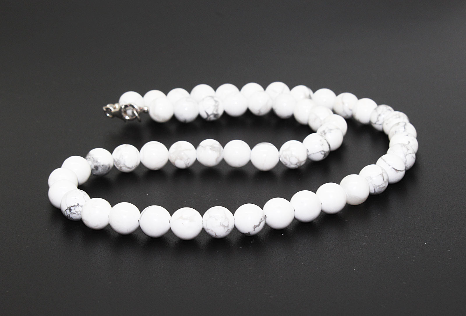 Graceful White Howlite Round Beaded Necklace GemsRush