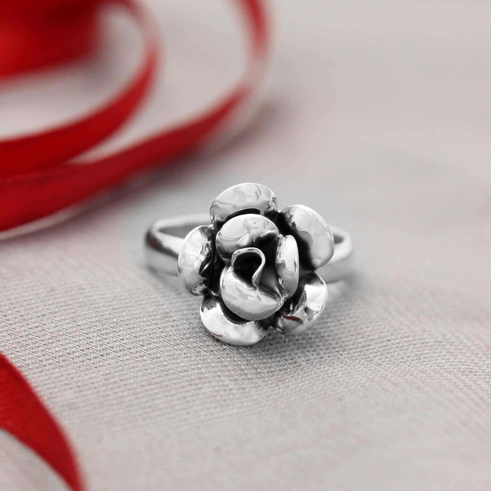 Single Flower Silver Ring GemsRush